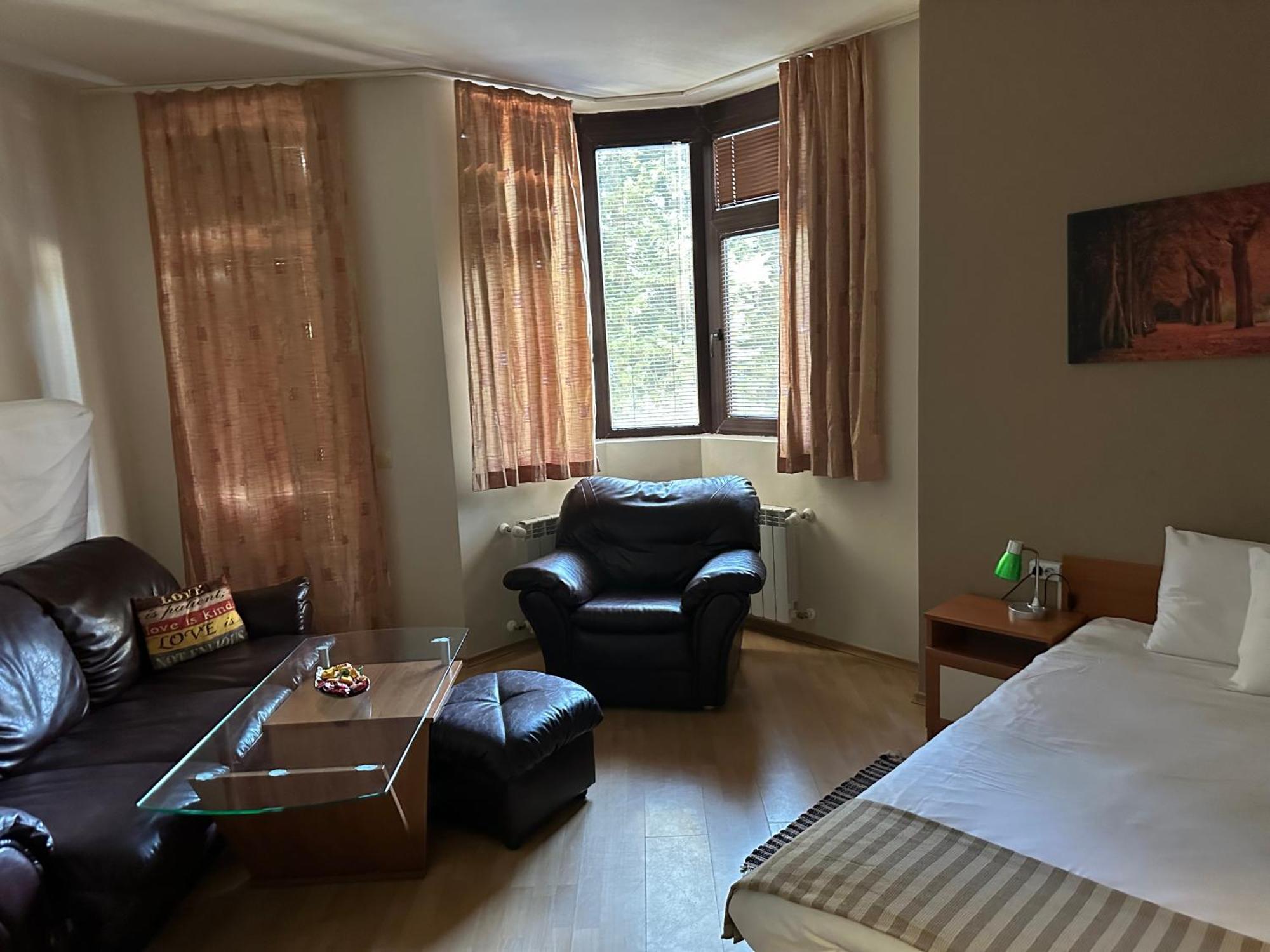Studio In Hotel Flora โบโรเวทส์ ภายนอก รูปภาพ